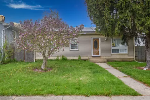 2042 Gideon Ave, Zion, IL 60099
