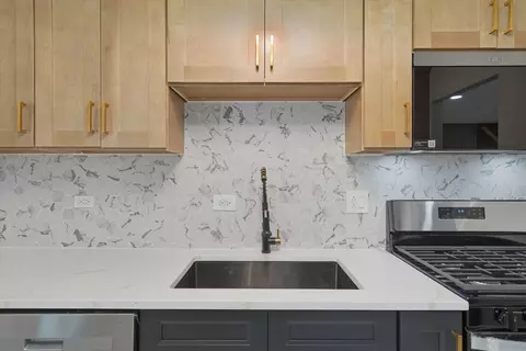 Kitchen - 16611 Marshfield Ave, Markham, IL 60428 photo 5 of 5