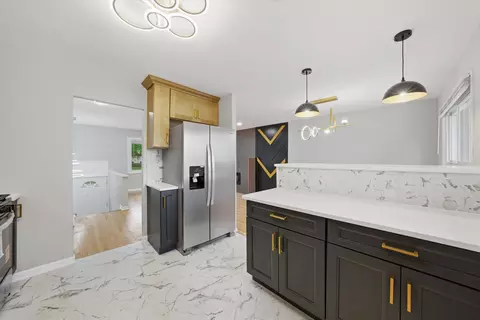 Kitchen - 16611 Marshfield Ave, Markham, IL 60428 photo 3 of 5