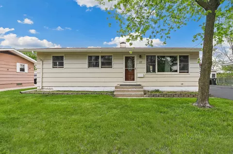 22 Arrowhead Dr, Thornton, IL 60476