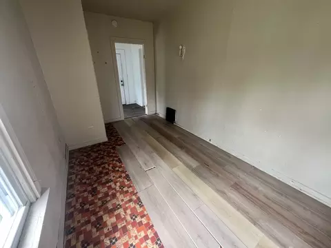 Living - 429 E Locust St, Kankakee, IL 60901 photo 2 of 3