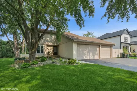 1507 S Addison Ave, Lombard, IL 60148