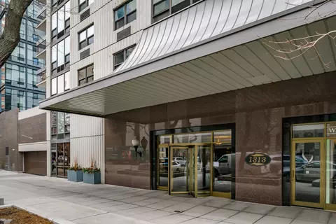 1313 N Ritchie Ct #1005, Chicago, IL 60610