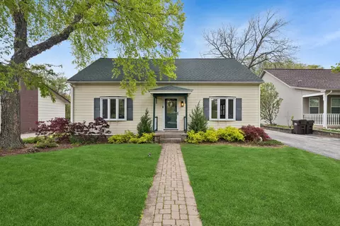 366 Poplar St, Crystal Lake, IL 60014