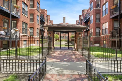 2701 N Mildred Ave #3B, Chicago, IL 60614