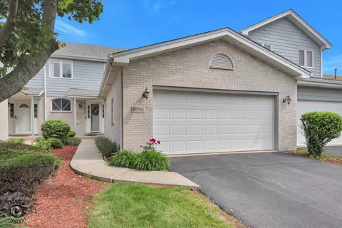 8590 Tullamore Dr, Tinley Park, IL 60487