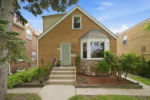 2537 Oak St, Franklin Park, IL 60131