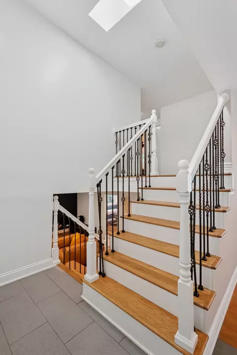 Entry Way - 3134 Maple Leaf Dr, Glenview, IL 60026 photo 2 of 2