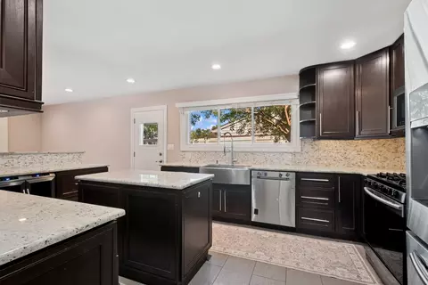 Kitchen - 3134 Maple Leaf Dr, Glenview, IL 60026 photo 3 of 3