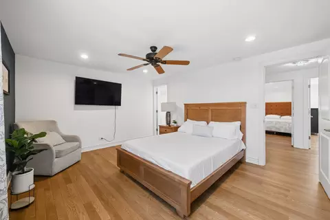 Bedroom - 3134 Maple Leaf Dr, Glenview, IL 60026 photo 5 of 7