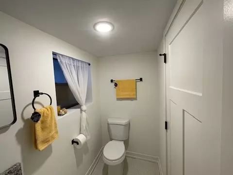 Bath - 446 E 90th St, Chicago, IL 60619 photo 6 of 6
