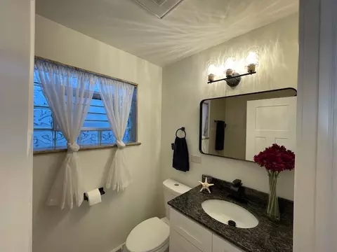 Bath - 446 E 90th St, Chicago, IL 60619 photo 1 of 6