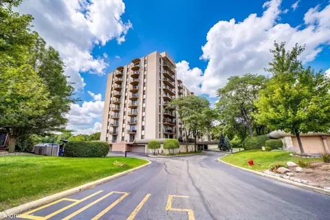 190 S Wood Dale Rd #1003, Wood Dale, IL 60191