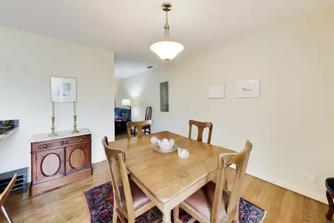 Dining - 1456 E Park Pl, Chicago, IL 60637 photo 3 of 3