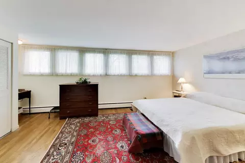 Bedroom - 1456 E Park Pl, Chicago, IL 60637 photo 3 of 7