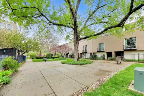 Exterior - 1456 E Park Pl, Chicago, IL 60637 photo 9 of 12
