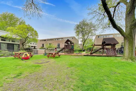 Exterior - 1456 E Park Pl, Chicago, IL 60637 photo 11 of 12