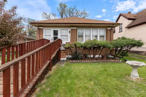 420 N Hebbard St, Joliet, IL 60432
