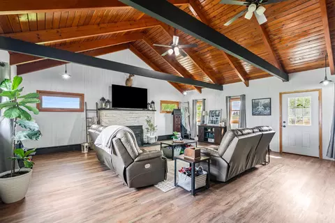 Living - 4698 E 17th Rd, Leland, IL 60531 photo 2 of 5