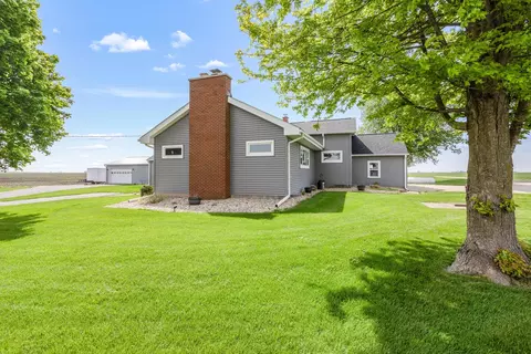 Exterior - 4698 E 17th Rd, Leland, IL 60531 photo 4 of 10