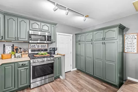 Kitchen - 4698 E 17th Rd, Leland, IL 60531 photo 5 of 5