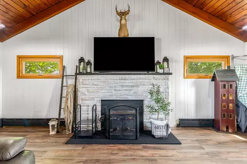 Living - 4698 E 17th Rd, Leland, IL 60531 photo 5 of 5