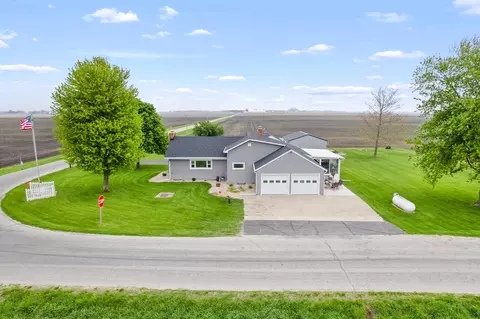 View/Area - 4698 E 17th Rd, Leland, IL 60531 photo 1 of 12
