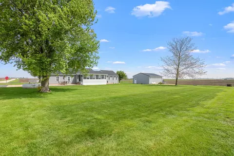 Exterior - 4698 E 17th Rd, Leland, IL 60531 photo 6 of 10