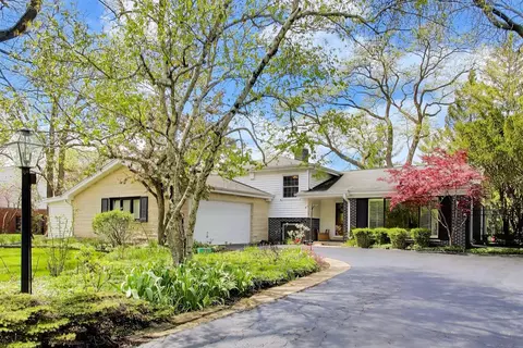 570 Wilmot Rd, Deerfield, IL 60015
