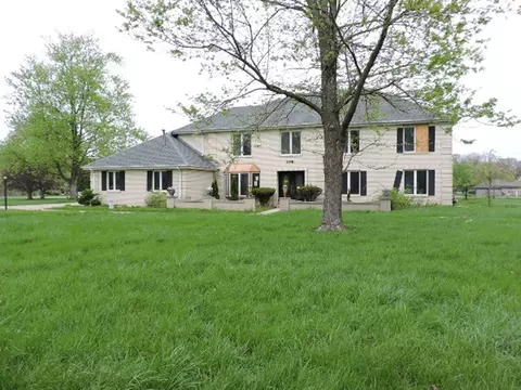 2958 E Timberline Ct, Crete, IL 60417