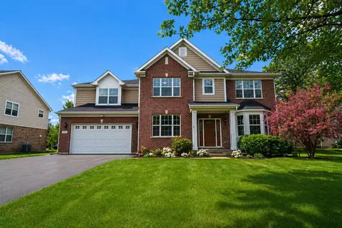 1551 E Olive St, Palatine, IL 60074