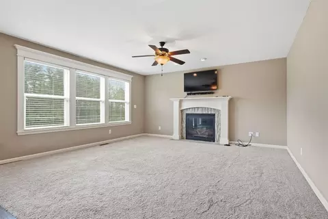 Living - 5403 Ferryman Rd, Bloomington, IL 61705 photo 1 of 4