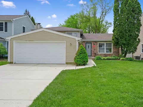 1500 Pershing Ave, Wheaton, IL 60189