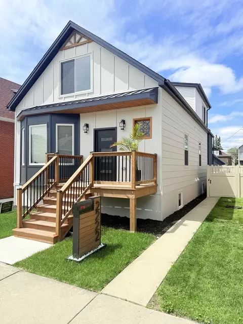 2222 Highland Ave, Berwyn, IL 60402