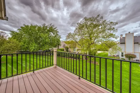 Exterior - 338 Ashford Cir #2, Bartlett, IL 60103 photo 2 of 5