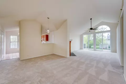 Living - 338 Ashford Cir #2, Bartlett, IL 60103 photo 2 of 3