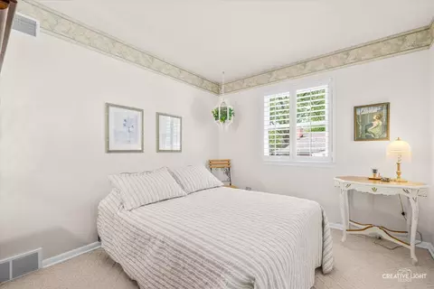 Bedroom - 1128 Modaff Rd, Naperville, IL 60540 photo 4 of 4