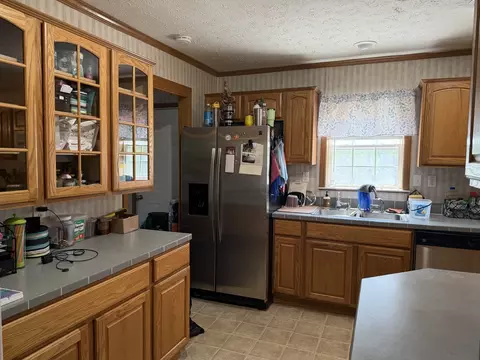 Kitchen - 14905 Covell Rd, Morrison, IL 61270 photo 3 of 3