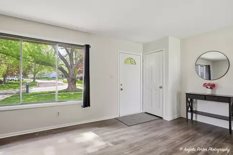 Entry Way - 213 Windridge Dr, Mchenry, IL 60050 photo 1 of 1
