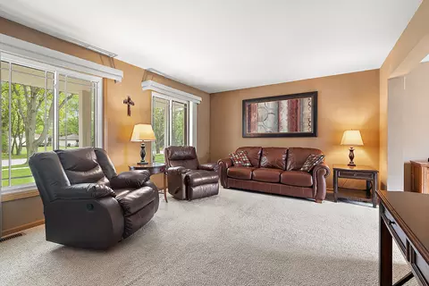 11030 Granite Dr, Mokena, IL 60448 photo 4