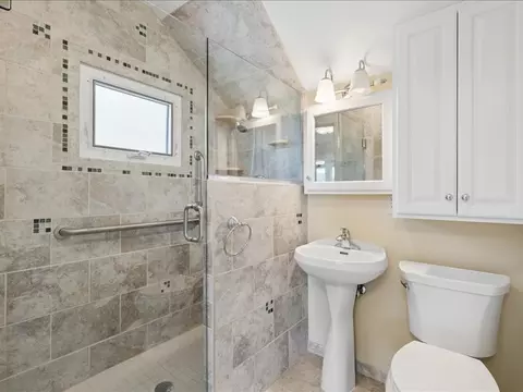 Bath - 2206 6th St, Moline, IL 61265 photo 1 of 2