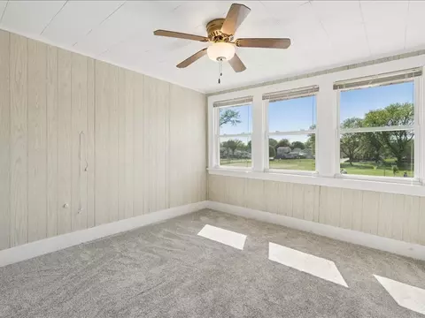 Bedroom - 2206 6th St, Moline, IL 61265 photo 4 of 7