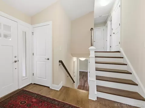Entry Way - 1000 Crest St, Wheaton, IL 60189 photo 1 of 2