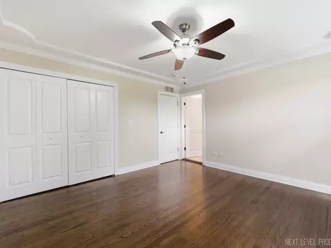 Bedroom - 1000 Crest St, Wheaton, IL 60189 photo 4 of 5