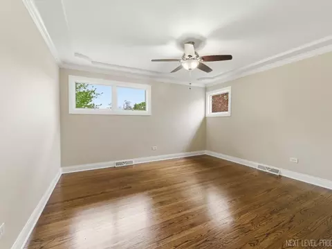 Bedroom - 1000 Crest St, Wheaton, IL 60189 photo 3 of 5