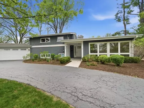 1000 Crest St, Wheaton, IL 60189