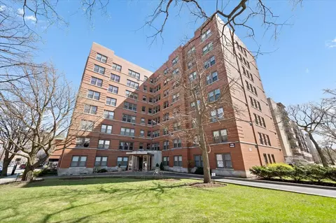 1585 Ridge Ave #705, Evanston, IL 60201