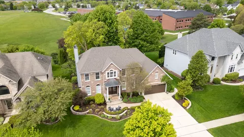 View/Area - 2523 Skylane Dr, Naperville, IL 60564 photo 3 of 5