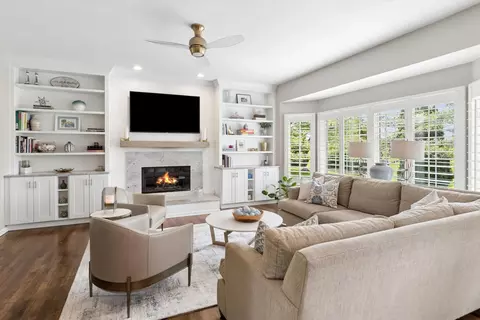 Living - 2523 Skylane Dr, Naperville, IL 60564 photo 1 of 4