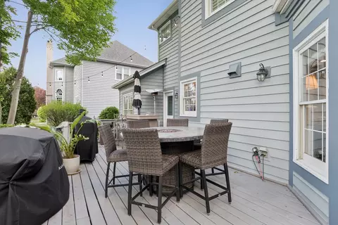 Exterior - 2523 Skylane Dr, Naperville, IL 60564 photo 4 of 12